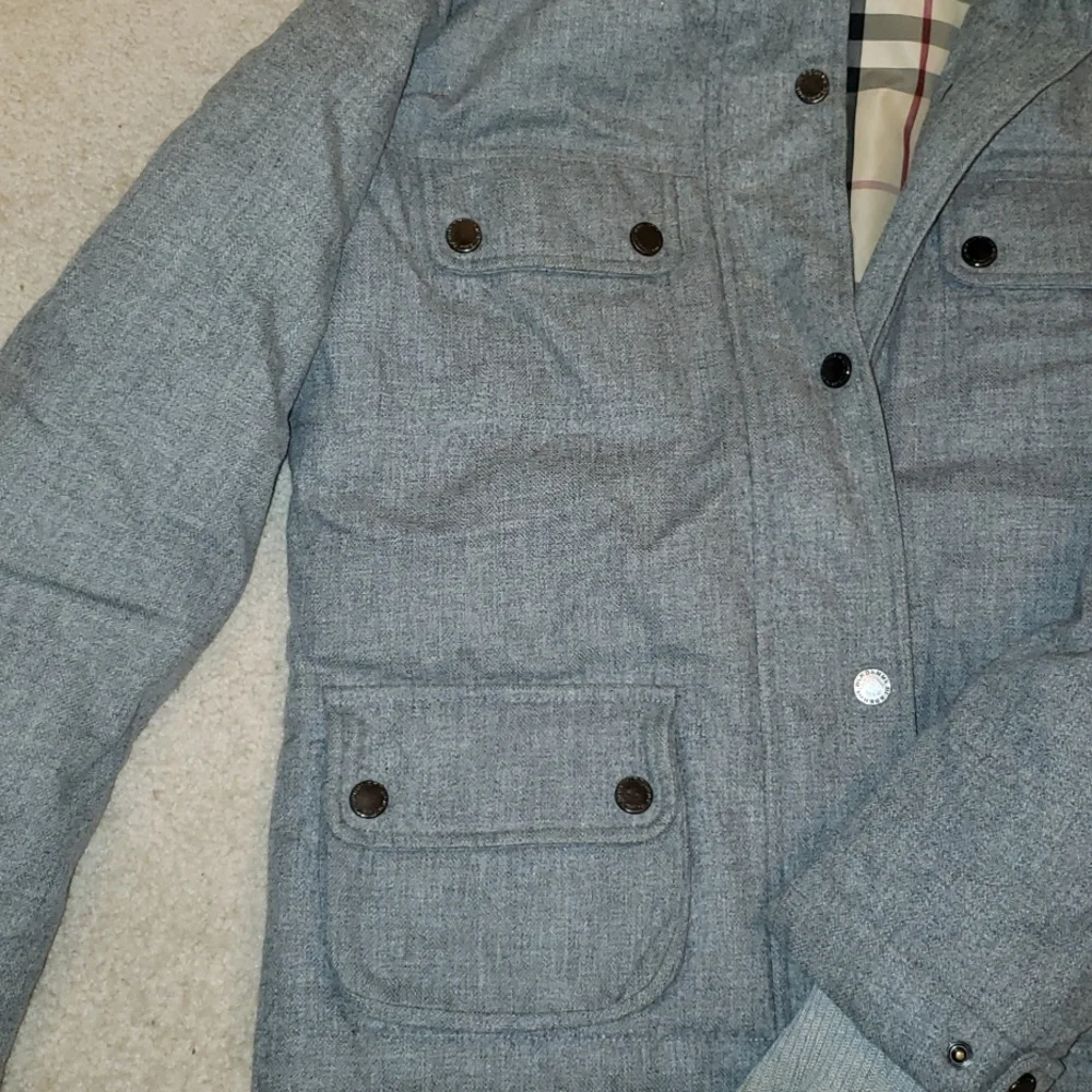 Burberry hooded winter coat. - Picture 6 of 13